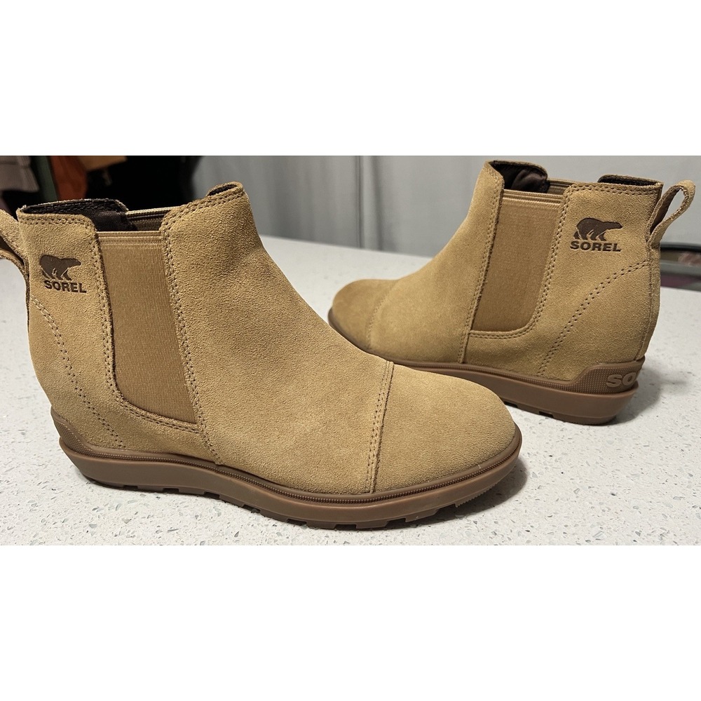 Sorel Evie II Chelsea Boots Womens 7.5 Tan Suede Wedge Booties Hidden Heel NWOB
